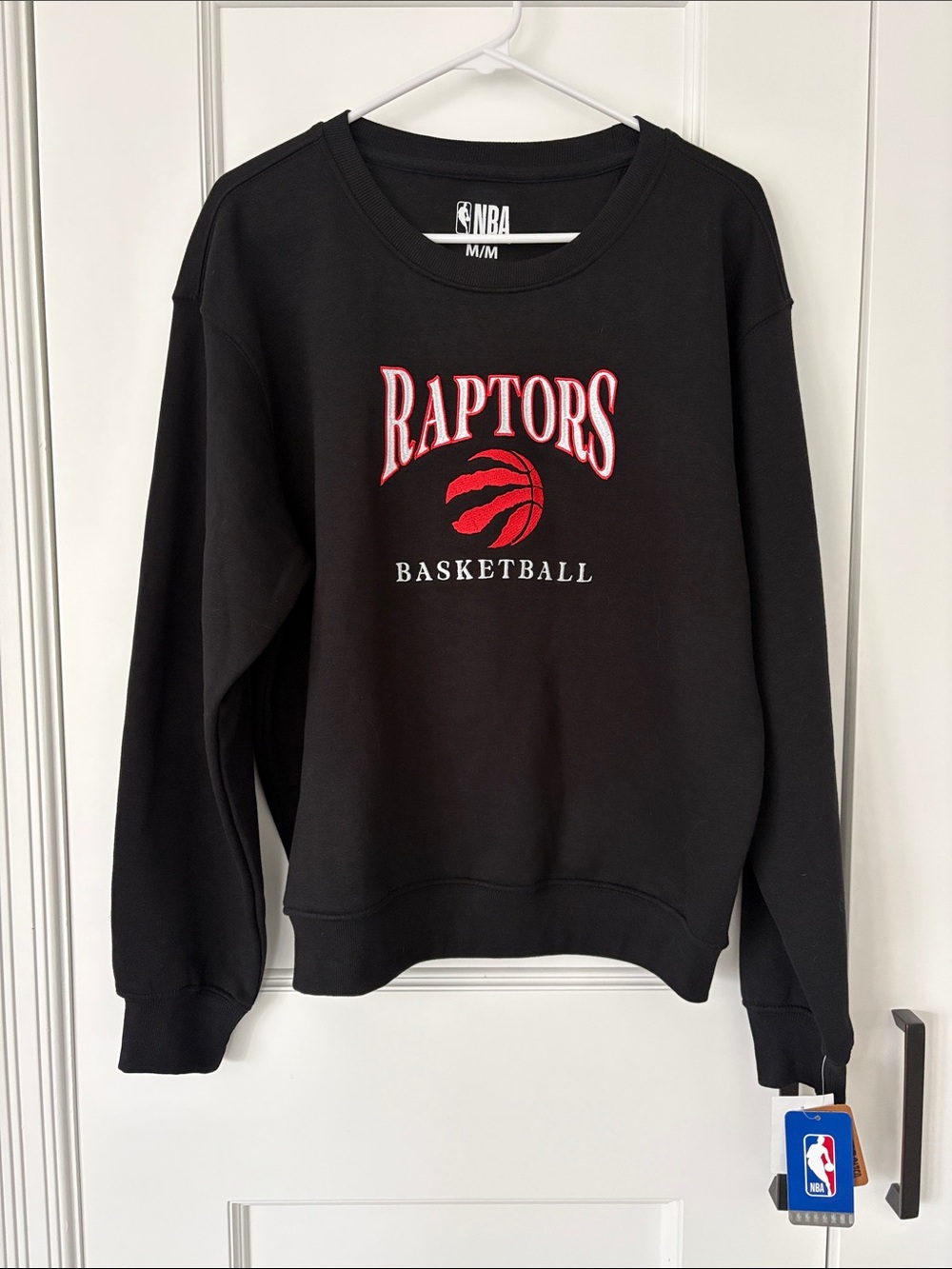 NWT - NBA Raptors Crewneck Sweatshirt with Embroidered logo detail